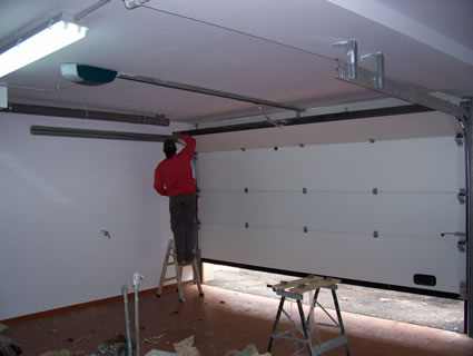 fabricante e instalador de puertas industriales